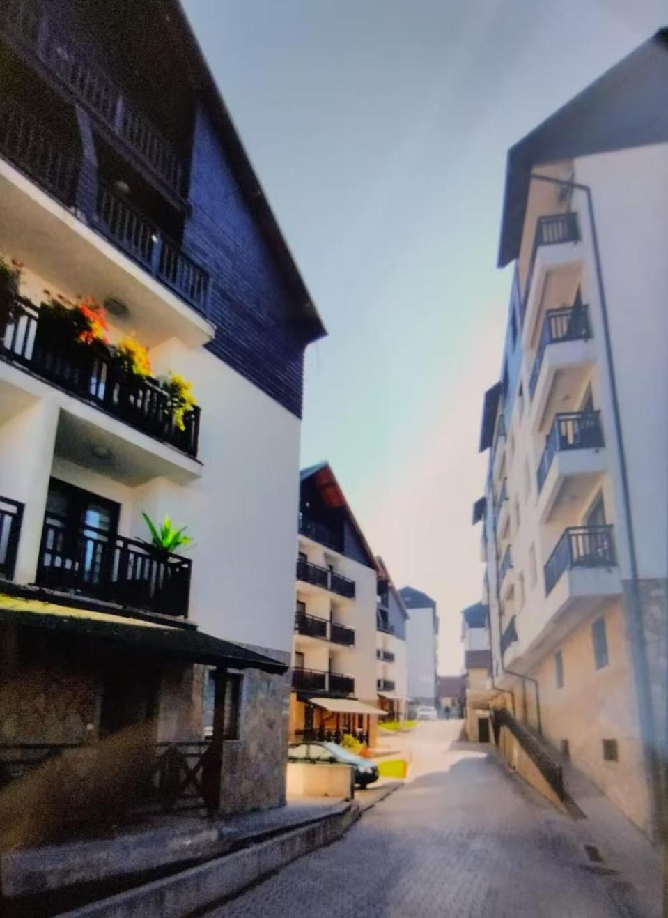 Beli Apartman U Zlatiborskim Konacima Bele Vode Bb Exterior photo